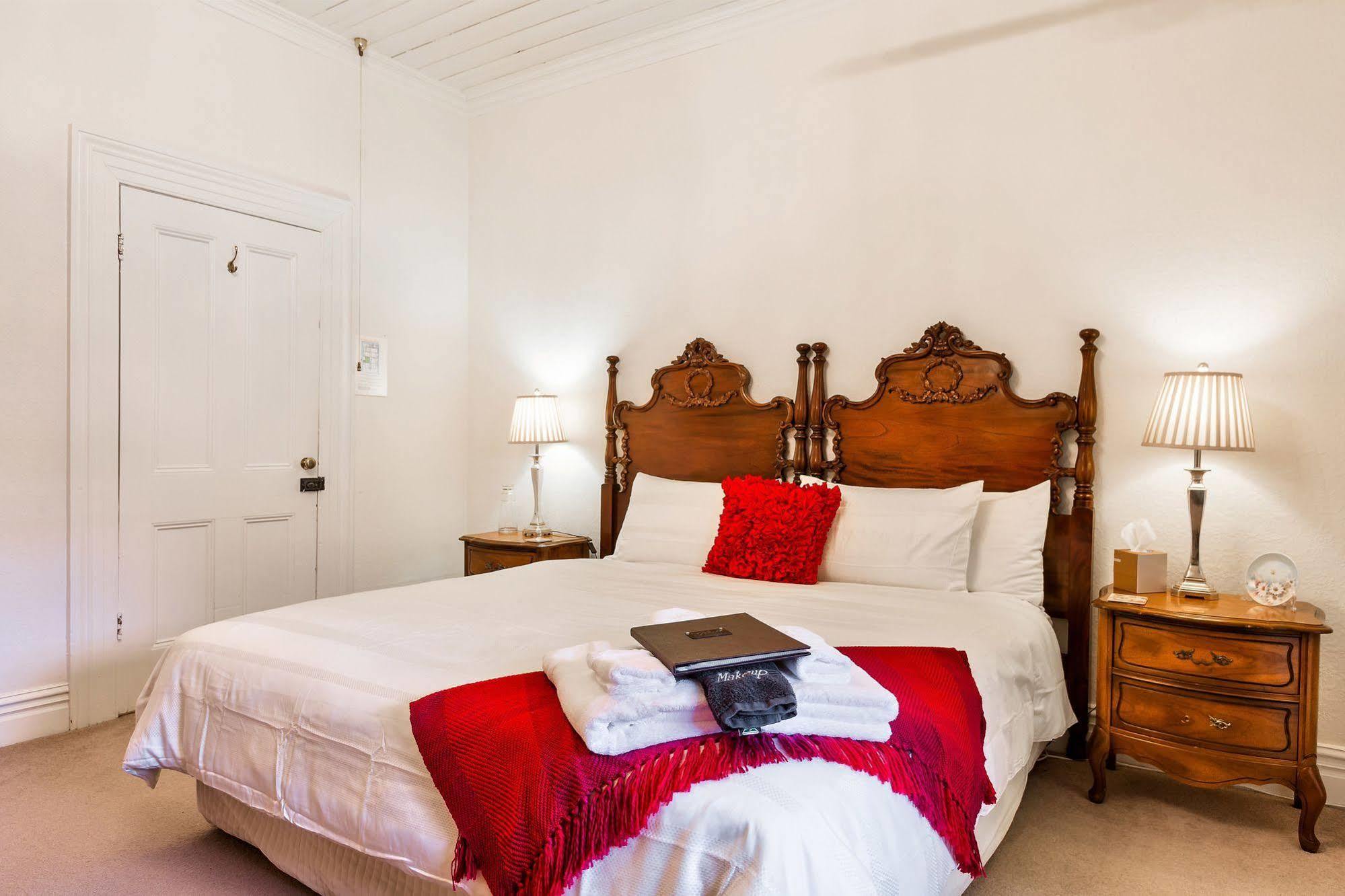 The Graces Beechworth Bed and Breakfast Buitenkant foto